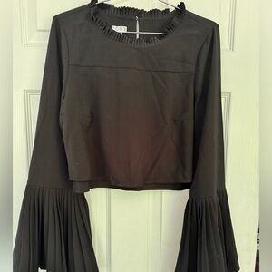 FOUR Boho Wide Bell Crop Top